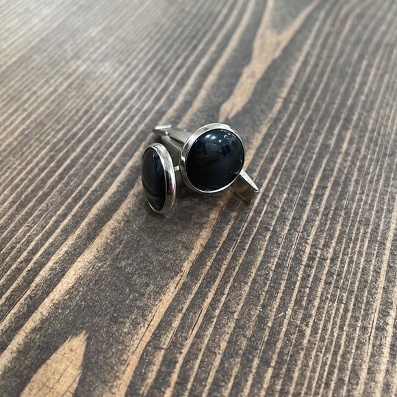 🌟3x Host Pick🌟Men’s Black & Silver Cuff Links - Picture 2 of 5